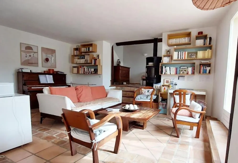 Beautiful Mas With Swimming Pool In Provence / Maison Provencale Avec Piscine マルセイユ フランス